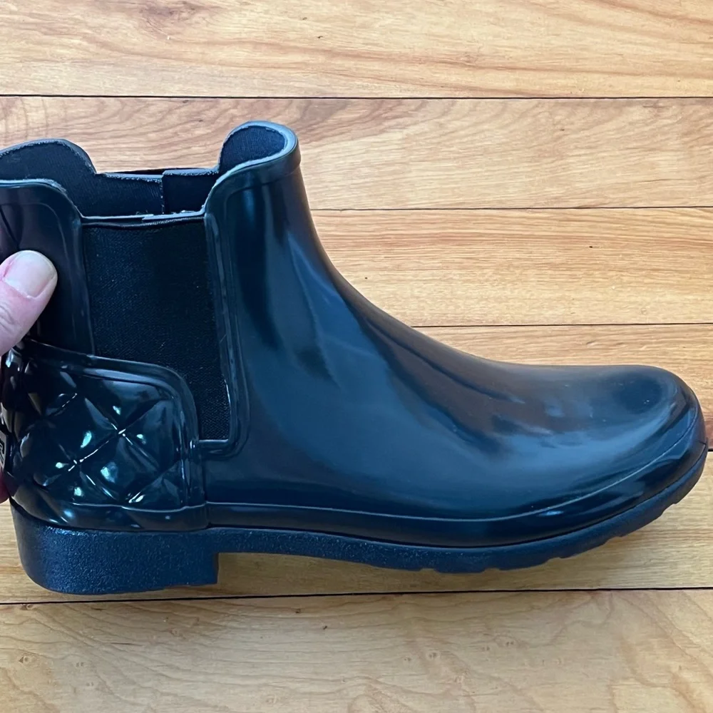 Hunter Black Quilted Ankle Boots NWOT Sz8 - Picture 4 of 7